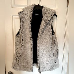 CoffeeShop Wubby Hooded Vest